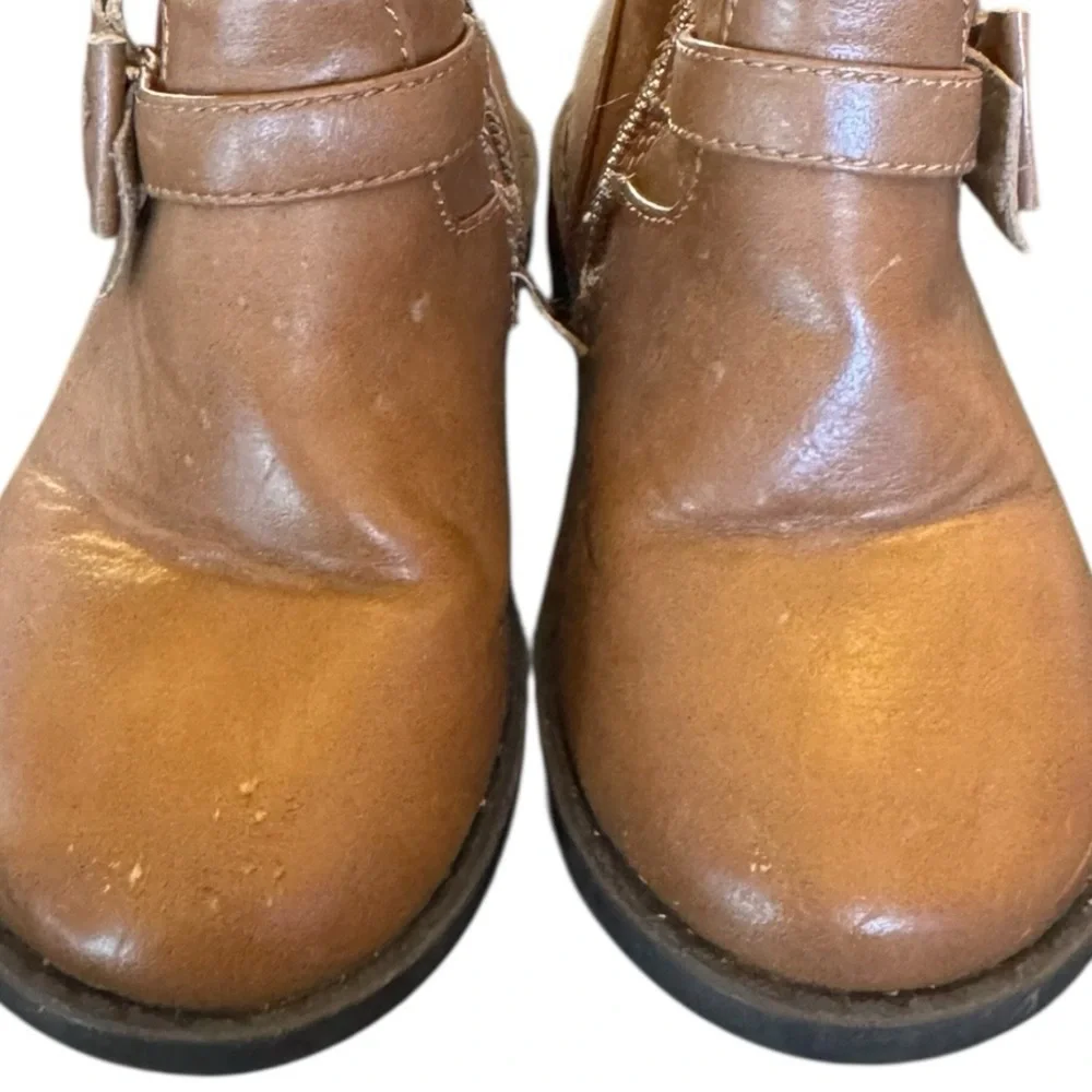 The Children's Place Tan Kids Boots with Bow size 7
